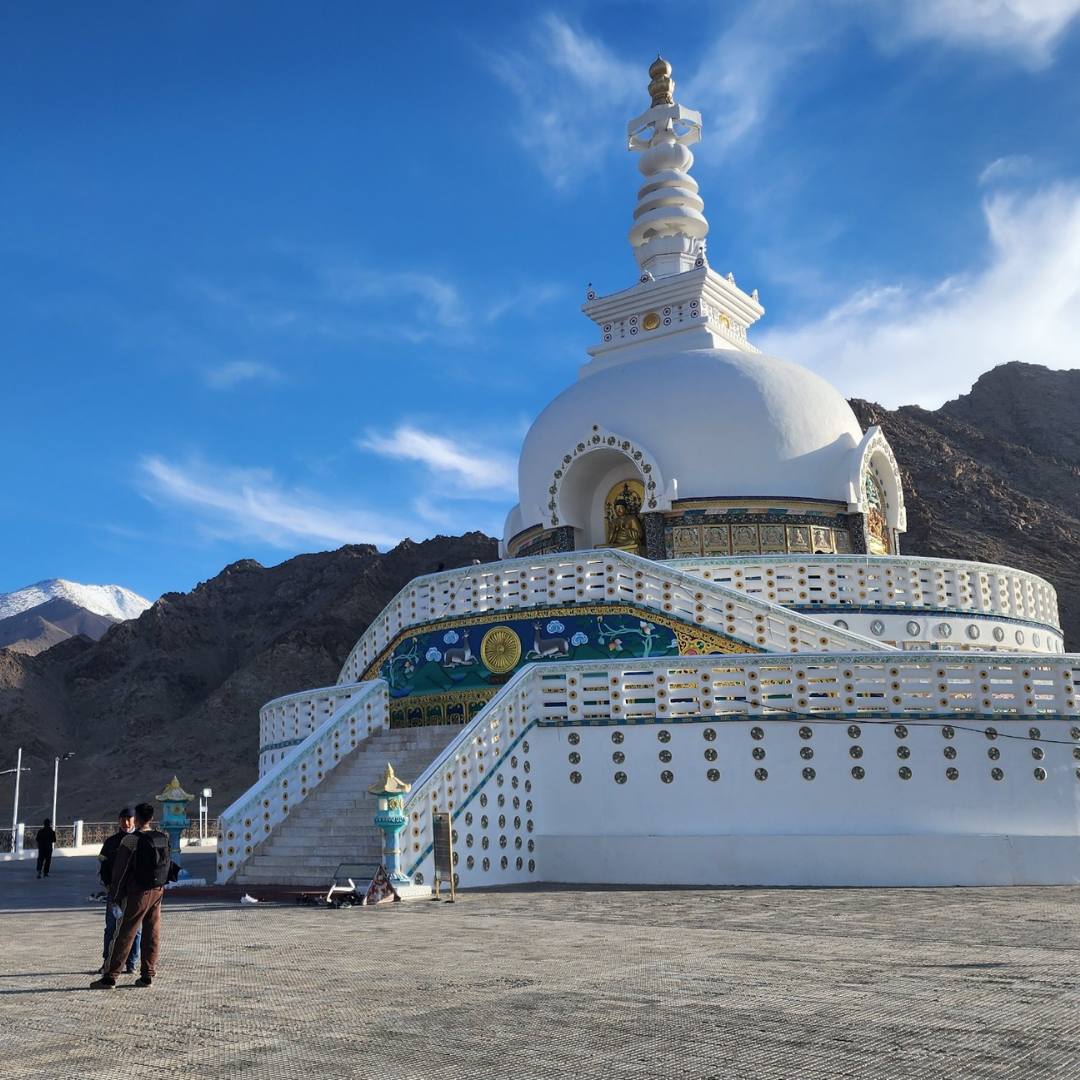 Ngày 6 - Shanti Stupa & Cung điện Leh